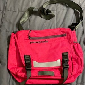 Patagonia Crossbody or Shoulder Bag